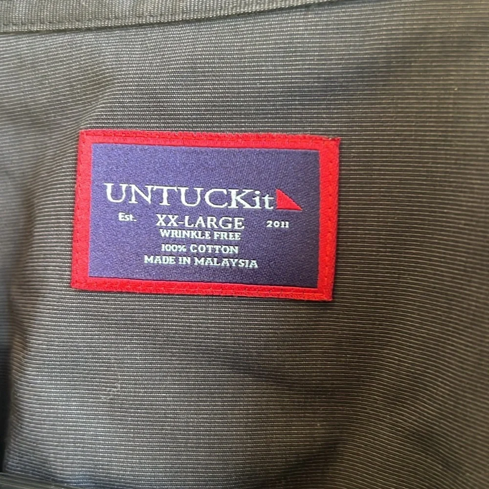 Untuckit Wrinkle Free Black Button down XXL Shirt